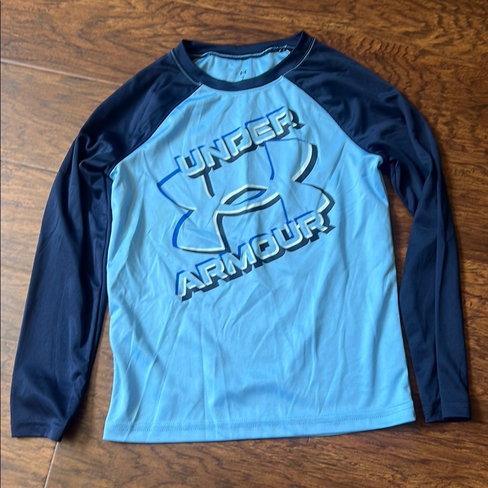 Under Armour Kids Blue Long Sleeve Shirt size 7